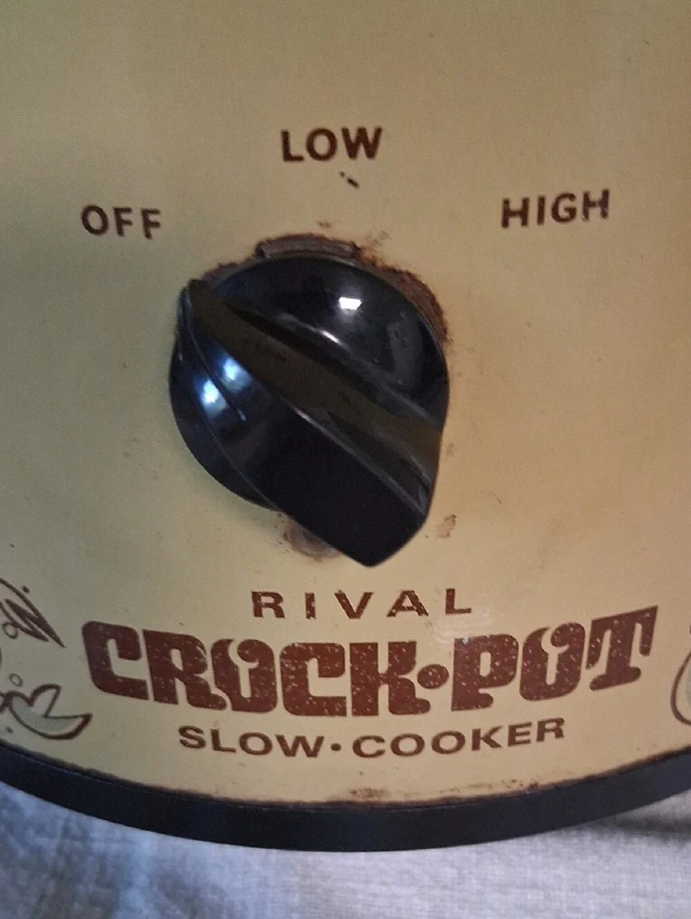 Vintage 70's Rival Crock-Pot Slow Cooker in Cream/Green with Brown Trim